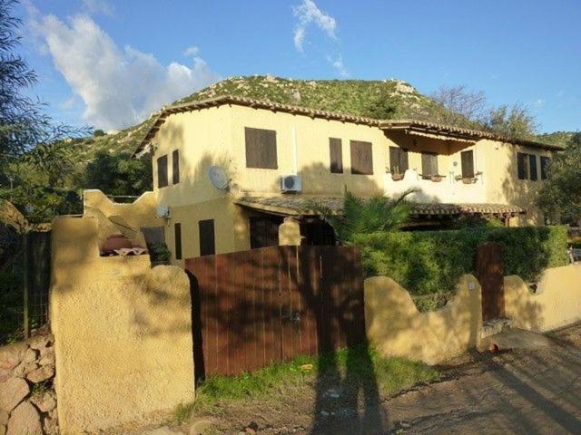 Casa Vacanza In Sardegna Wi-Fi Free Torre delle Stelle Bagian luar foto